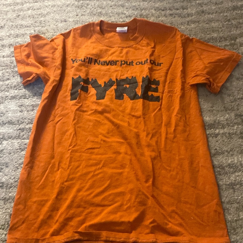 Orange T-shirt, size small